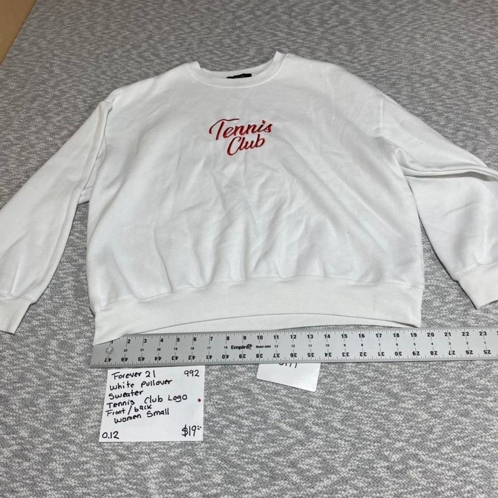 Forever 21 white pull over sweater with Tennis Club logo women Size S. SKU992